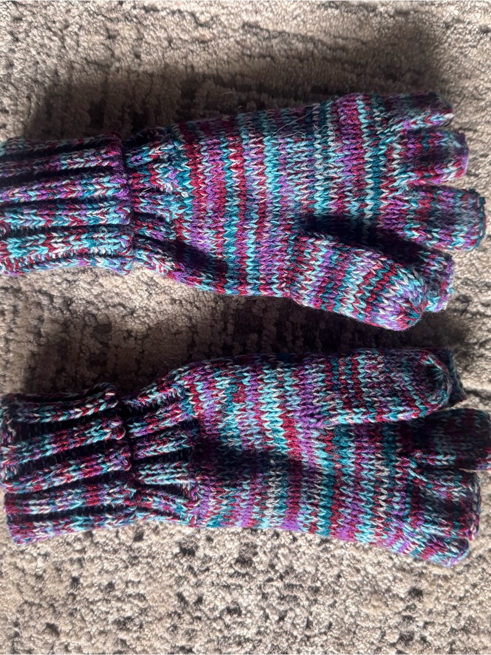 Mittens - Multicolor - Picture 2 of 3